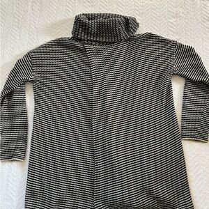 CABI 3167 Blk/Wht sweater